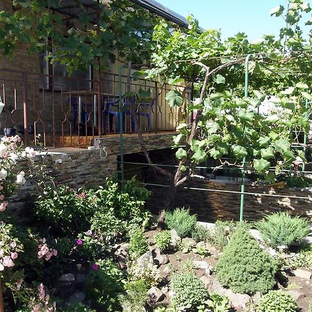 Guest House Kamenny Dom Karolino-Buhaz Luaran gambar