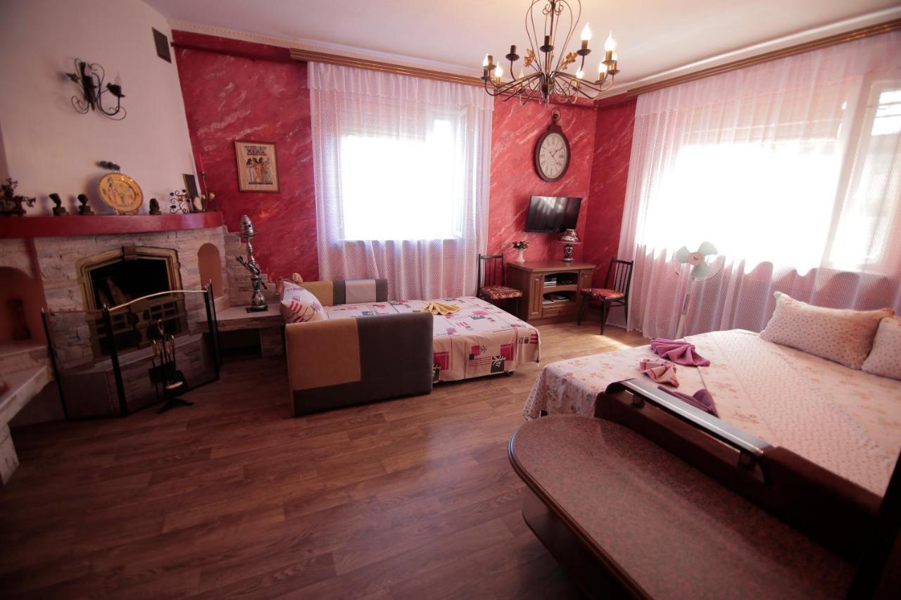 Guest House Kamenny Dom Karolino-Buhaz Luaran gambar