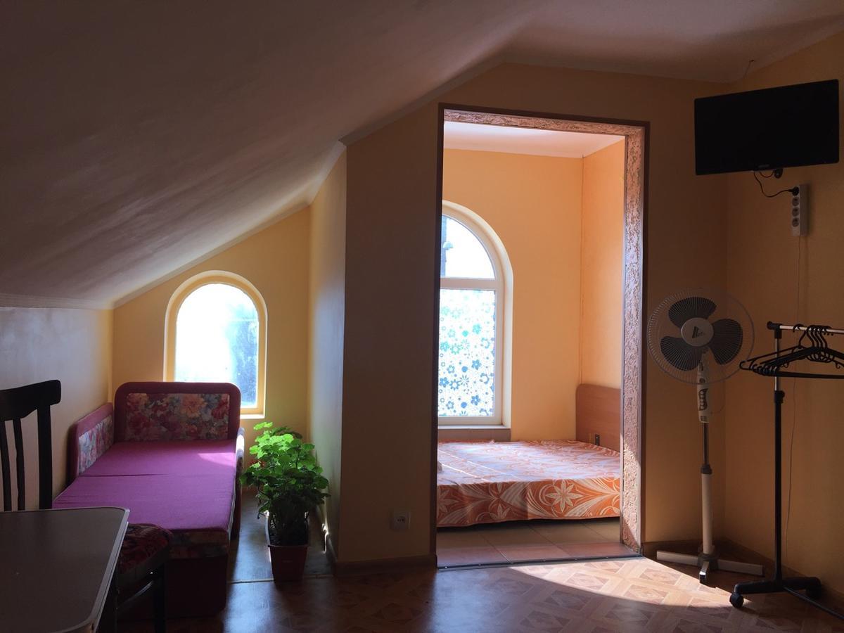 Guest House Kamenny Dom Karolino-Buhaz Luaran gambar