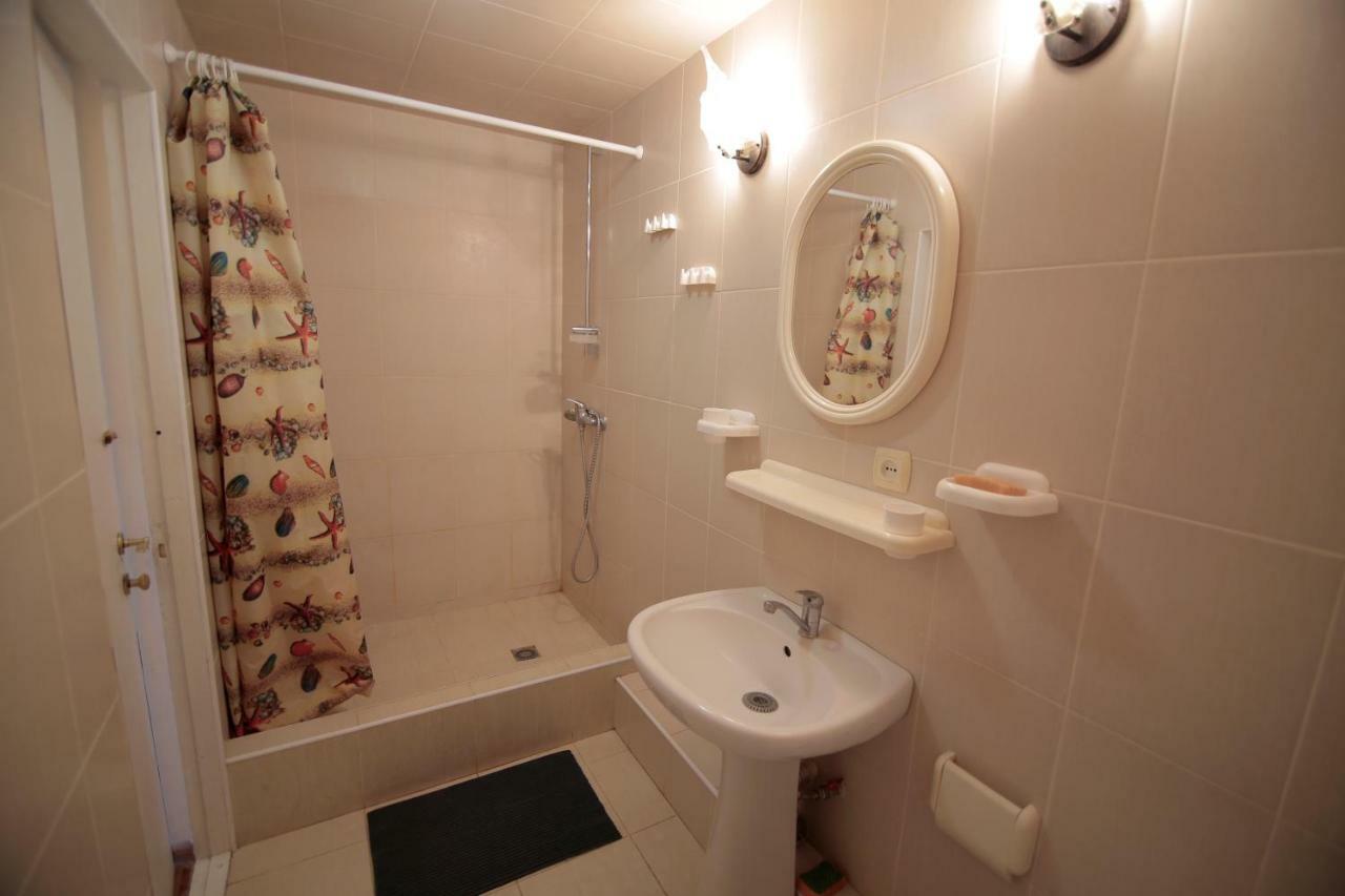 Guest House Kamenny Dom Karolino-Buhaz Luaran gambar